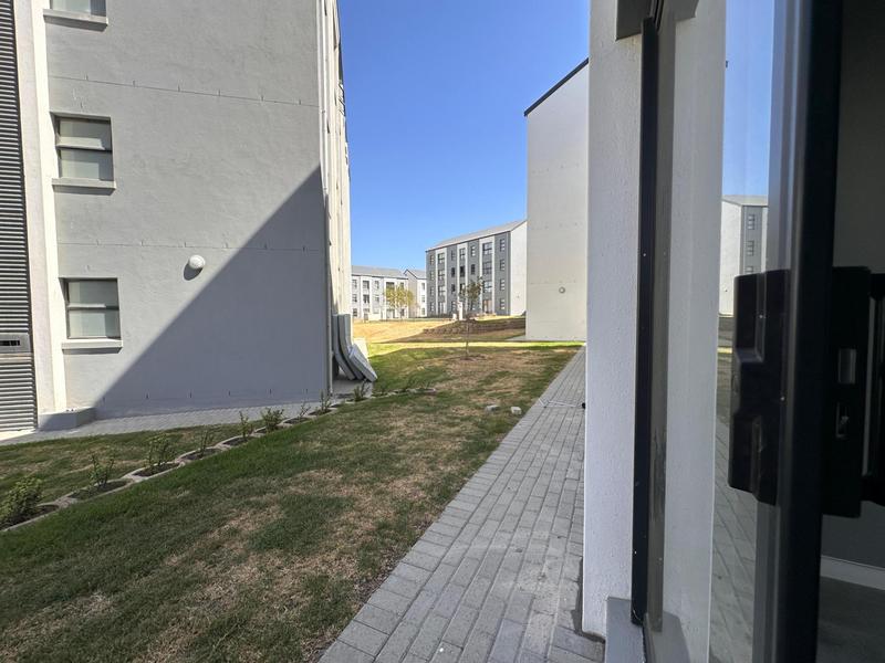 2 Bedroom Property for Sale in Aan de Wijnlanden Western Cape